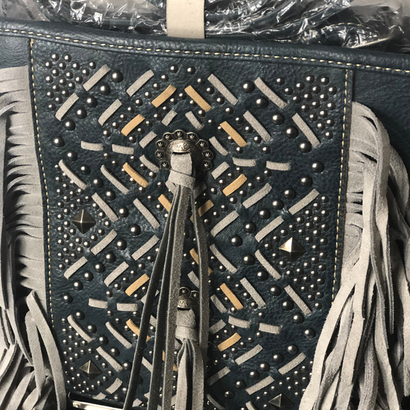 Montana West Fringe Crossbody Aztec Collection - Picture 2 of 5